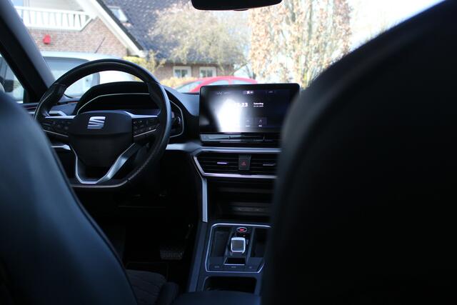 Seat LEON Sportstourer 1.5 eTSI FR Launch Edition | Org. NL | Technology Pack |
