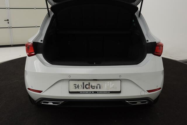Seat LEON 1.4 TSI eHybrid FR | Carplay | Stoel & stuurverwarming | Camera | Adaptive cruise | Full LED | Navigatie | Keyless | Sportstoelen | PHEV