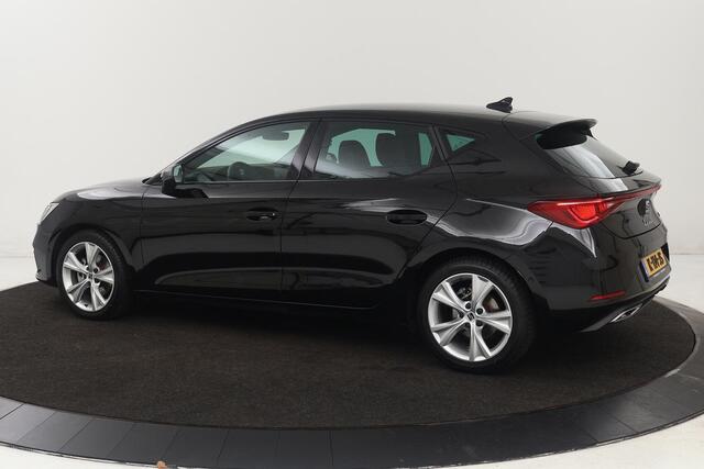 Seat LEON 1.5 eTSI FR Launch Edition | Carplay | Stoel & stuurverwarming | Camera | Adaptive cruise | Navigatie | Keyless | Full LED | Sportstoelen
