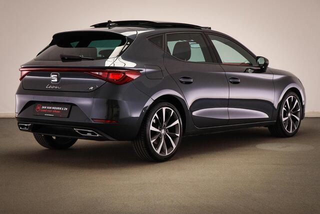 Seat LEON 1.5 eTSI FR Launch Edition | PANORAMADAK | DAB | CAMERA | 18"