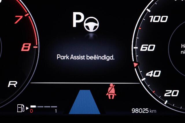 Seat LEON 1.5 eTSI FR Launch Edition | PANORAMADAK | DAB | CAMERA | 18"