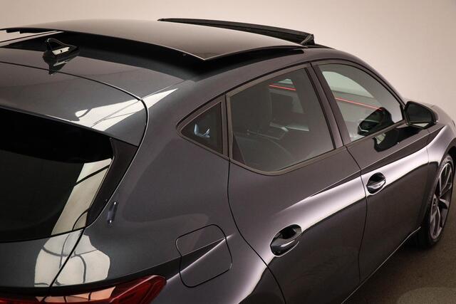 Seat LEON 1.5 eTSI FR Launch Edition | PANORAMADAK | DAB | CAMERA | 18"