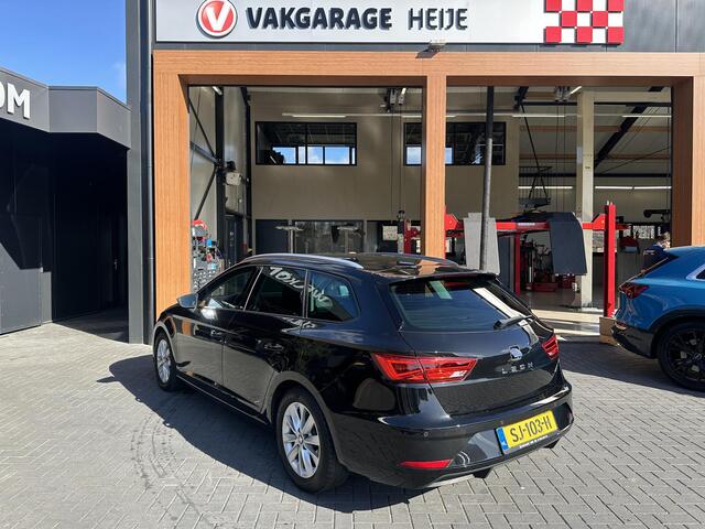 Seat LEON ST 1.0 EcoTSI Style Business Intense Apple Carplay