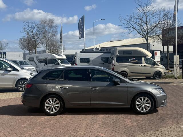 Seat LEON ST 1.0 EcoTSI Style Business Intense 116 pk org nl auto nap logisch navigatie climate ctr cruise ctr keyless entry chroompakket pdc v/a afn trekhaak lmv 16 inch