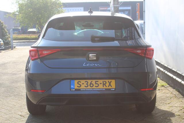 Seat LEON 1.0 eTSI Style Airco l Cruise control l Navigatie l AppleCarPlay/AndroidAuto l Parkeer camera