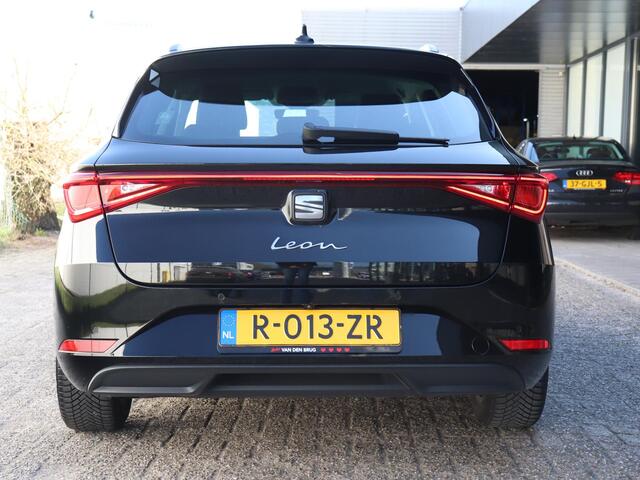 Seat LEON Sportstourer 1.0 TSI 110pk Style Business Intense | Achteruitrijcamera | Apple Carplay/Android Auto | Adaptieve Cruise Control |