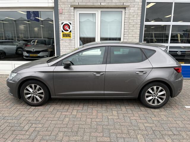Seat LEON 1.0 EcoTSI Style Connect / AUTOMAAT/ 16" LMV/ KEYLESS/ CRUISE/ LANE ASSIST/ NAVI/ DAB/ BLUETOOTH/ FULL LINK/ CLIMA/ PARK. SENSOREN