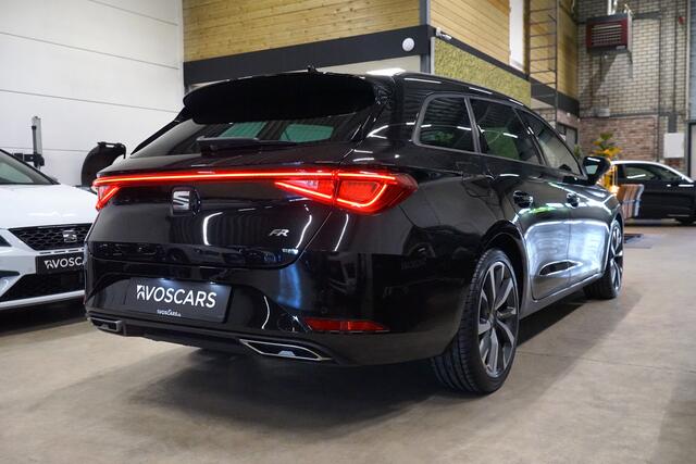 Seat LEON Sportstourer 1.5 eTSI FR * Fabrieksgarantie - Camera - LED - App - 18" - Virtual *