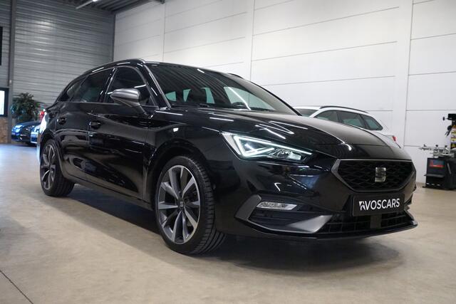Seat LEON Sportstourer 1.5 eTSI FR * Fabrieksgarantie - Camera - LED - App - 18" - Virtual *