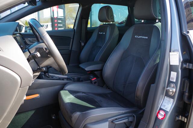 Seat LEON ST 2.0 TSI CUPRA 300 PK 4DRIVE, *NL-AUTO* Panoramadak, Carplay, Camera, LED