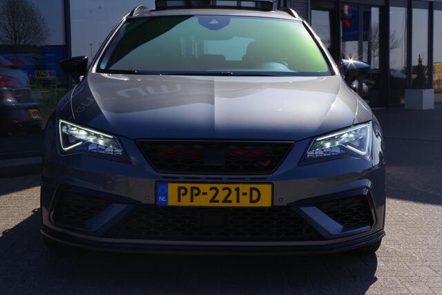 Seat LEON ST 2.0 TSI CUPRA 300 PK 4DRIVE, *NL-AUTO* Panoramadak, Carplay, Camera, LED