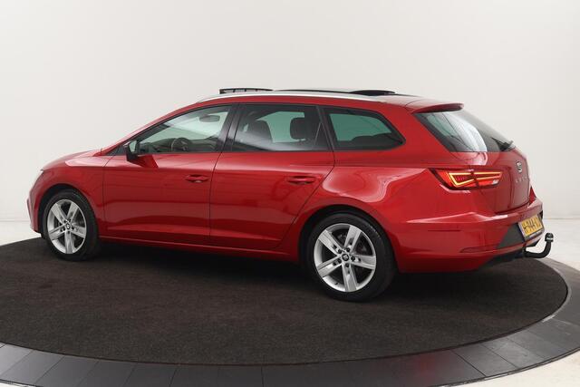 Seat LEON 1.6 TDI FR Ultimate Edition | Panoramadak | Stoelverwarming | Trekhaak | Carplay | Full LED | Camera | Virtual Cockpit | Navigatie | Keyless | Climate control