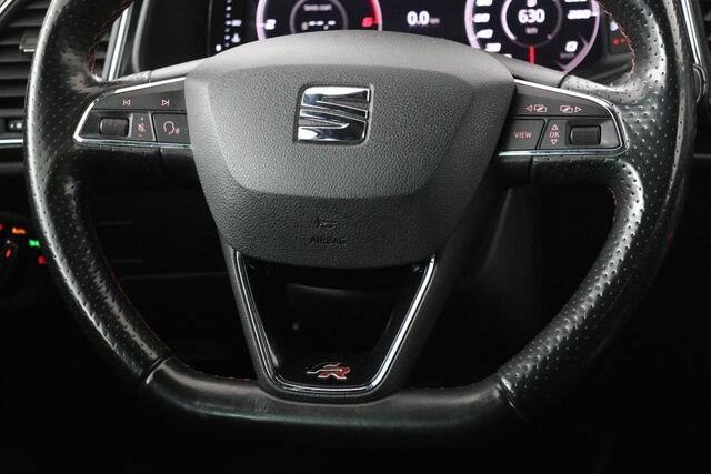 Seat LEON 1.6 TDI FR Ultimate Edition | Panoramadak | Stoelverwarming | Trekhaak | Carplay | Full LED | Camera | Virtual Cockpit | Navigatie | Keyless | Climate control