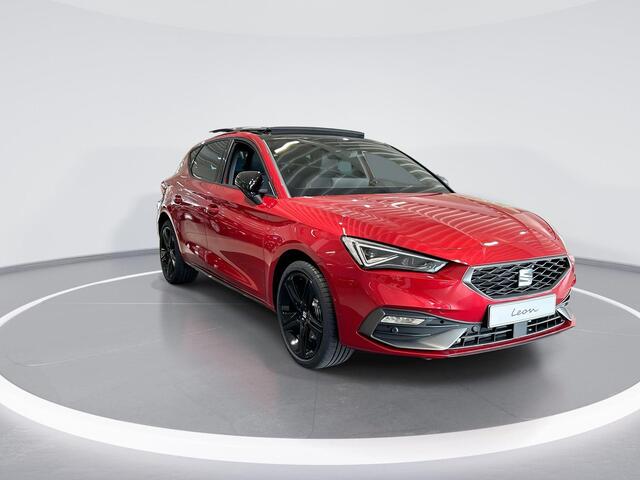 Seat LEON FR Business 1.5 TSI eHybrid 150kW / 204pk Hatchbac | metallic Lak | Black Pakket | Panorama dak | 3000,- inruilvoordeel!
