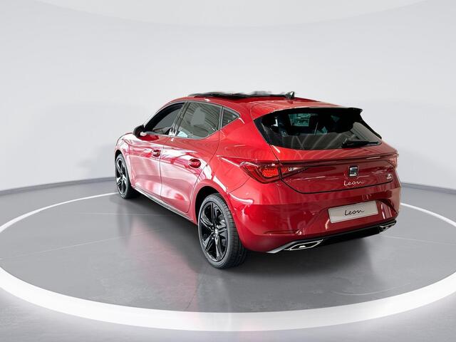 Seat LEON FR Business 1.5 TSI eHybrid 150kW / 204pk Hatchbac | metallic Lak | Black Pakket | Panorama dak | 3000,- inruilvoordeel!