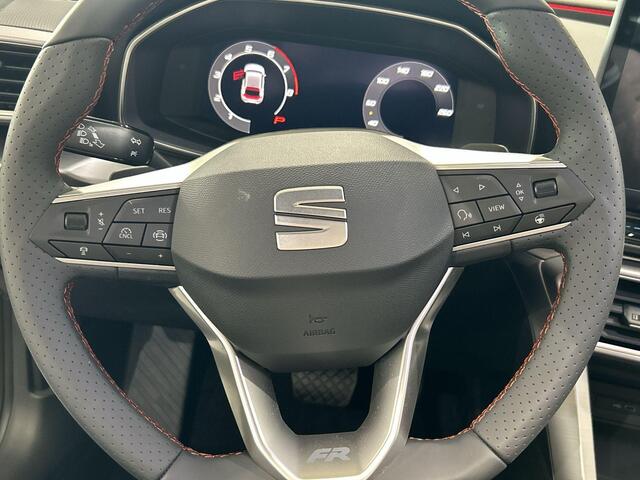 Seat LEON FR Business 1.5 TSI eHybrid 150kW / 204pk Hatchbac | metallic Lak | Black Pakket | Panorama dak | 3000,- inruilvoordeel!