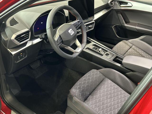 Seat LEON FR Business 1.5 TSI eHybrid 150kW / 204pk Hatchbac | metallic Lak | Black Pakket | Panorama dak | 3000,- inruilvoordeel!