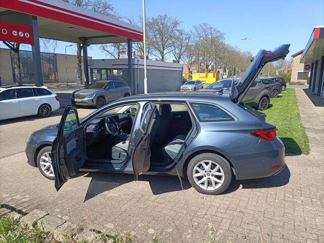 Seat LEON SPORTSTOURER 1.5 TSI Style Business Intense, Navi, Cruise