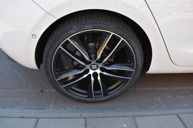 Seat LEON Hatchback 1.5 eTSI Hybrid '24 AUT. FR 150PK, SPORTIEF EN SPLINTERNIEUW!