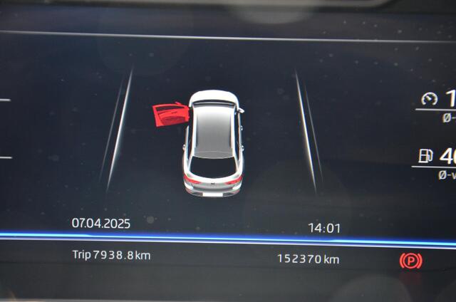 Seat LEON ST 1.5 TSI FR Ultimate Edition Automaat/Led/Navi/Pdc/Ecc/Seat Sound/Privacy-Glass/Achteruitrijcamera/Half-Leer/18-Inch Lmv/Virtual Cockpit/Trekhaak