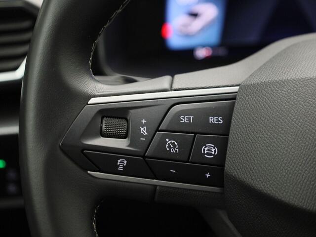 Seat LEON Sportstourer 1.5TSI/130PK Style Launch Edition · Navigatie · Parkeersensoren + camera · Trekhaak