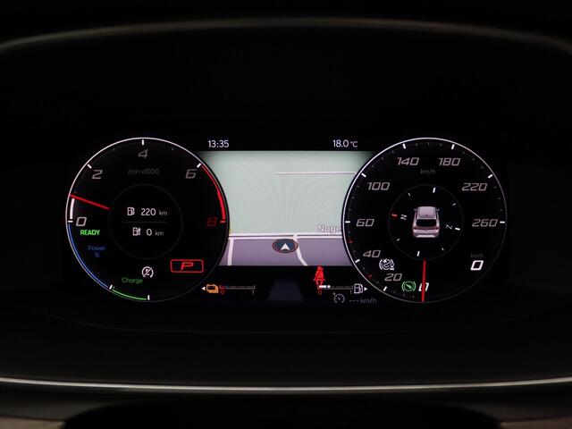 Seat LEON Sportstourer 1.4 TSI eHybrid Xcellence 204PK DSG Pano-Schuifdak, Cruise Controle, Keyless, Virtual Pedal, Parkeersensoren voor en achter, Navi, Stoel-Stuurverwarming, 17" LM Velgen