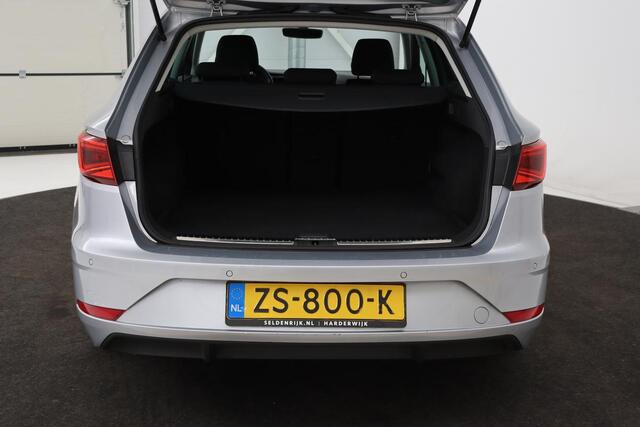 Seat LEON ST 1.0 EcoTSI Style Business Intense | Apple Carplay | LED | Navigatie | Lm-Velgen | Parkeerhulp