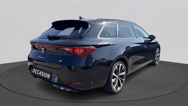 Seat LEON Sportstourer 1.5 eTSI FR Business Intense