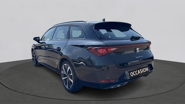 Seat LEON Sportstourer 1.5 eTSI FR Business Intense