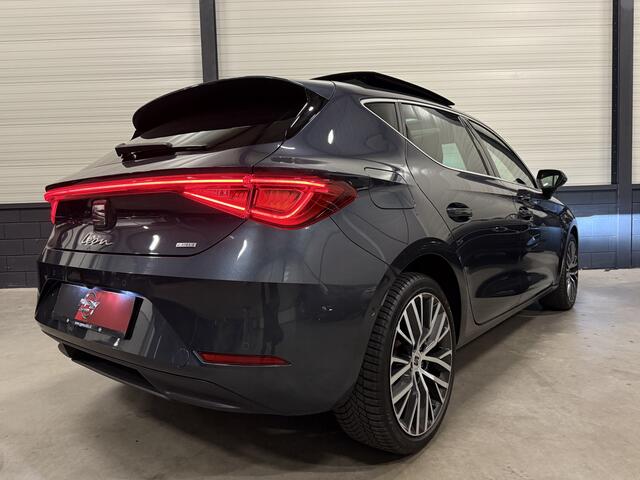 Seat LEON 1.4 TSI eHybrid PHEV 52DKM!/PANO/LED/ACC/CAMERA/VIRTUAL/SFEER/18"LMV/SPORTSTOELEN H.LEER/PRIVACY/WINTERPAKKET/PDC+ASSIST/PLUG-IN HYBRID 204PK!!