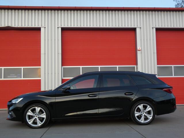 Seat LEON Sportstourer 1.5 eTSI FR Launch Edition/ automaat/ unieke km!