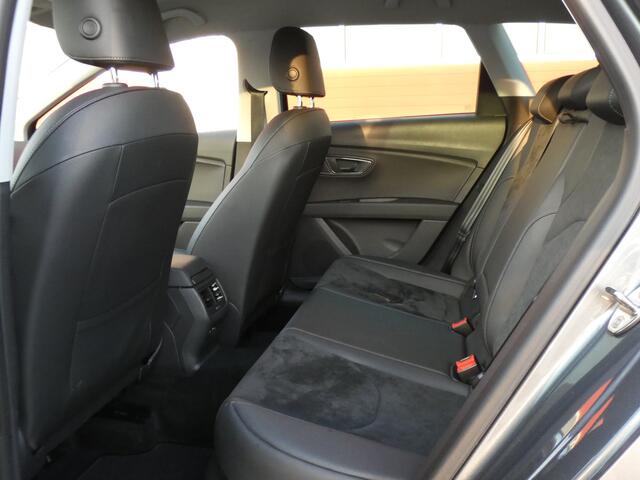 Seat LEON ST 1.0 EcoTSI Style Business Intense/ lage km/ compleet!