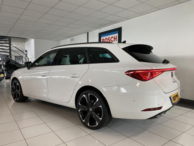 Seat LEON Sportstourer 1.4 TSI eHybrid PHEV FR Business Intense | Camera | Keyless | Adaptieve cruise control