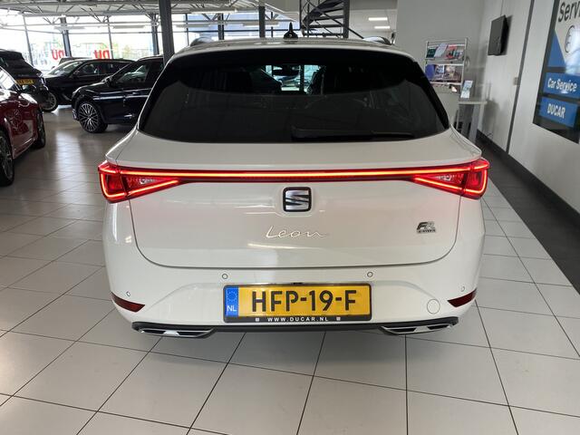 Seat LEON Sportstourer 1.4 TSI eHybrid PHEV FR Business Intense | Camera | Keyless | Adaptieve cruise control