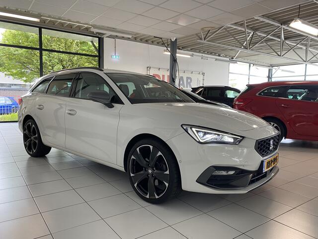 Seat LEON Sportstourer 1.4 TSI eHybrid PHEV FR Business Intense | Camera | Keyless | Adaptieve cruise control