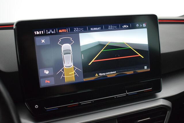 Seat LEON 1.5 eTSI 150pk DSG FR Business Intense Trekhaak Camera Beats Virtual Cockpit Navigatie