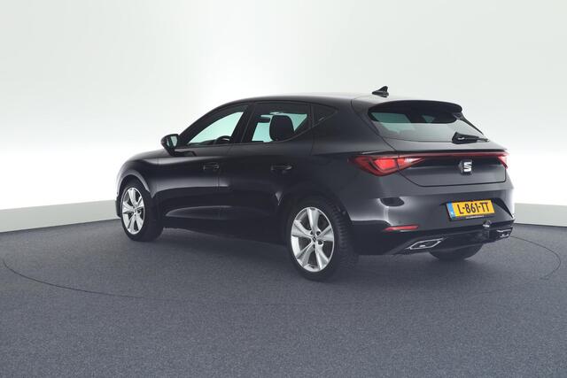 Seat LEON 1.5 eTSI 150pk DSG FR Business Intense Trekhaak Camera Beats Virtual Cockpit Navigatie