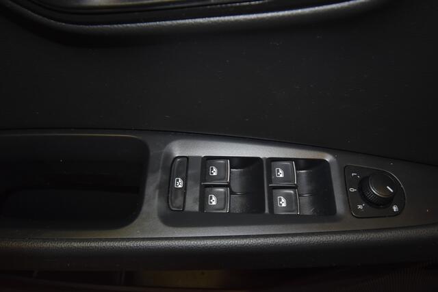 Seat LEON 1.4 EcoTSI FR Connect , EL PANODAK , A UITRIJ CAM , CLIMATR , STOEL VERW , NAVI ,