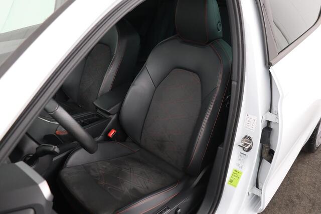Seat LEON 1.4 TSI eHybrid PHEV FR | Stoelverwarming | Adaptive cruise | Camera | Carplay | Sfeerverlichting | Leder/Alcantara | Memory | Navigatie | Keyless | Full LED