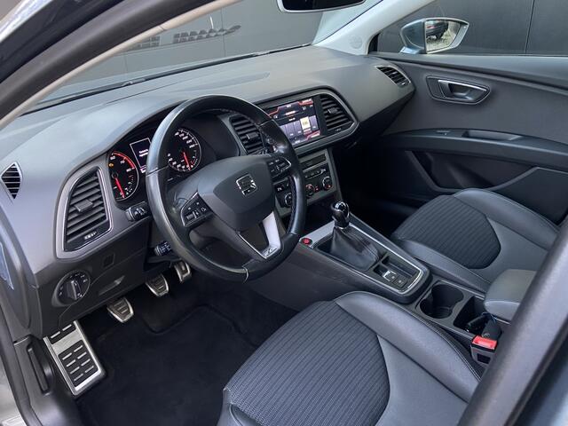 Seat LEON 1.4TSI Xcellence 125PK/Adaptive Cruise/Keyless/LED/Apple carplay