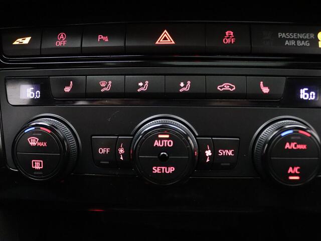 Seat LEON 290pk TSI CUPRA AUTOMAAT Camera | Cruise | Navi | Parkeersens. v+a | Stoelverw. | Panoramadak