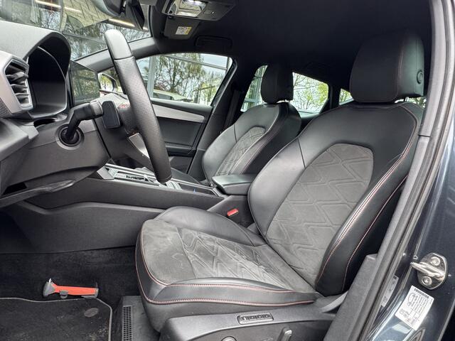 Seat LEON 1.5 eTSI FR Business Intense/Automaat/Keyless/AppleCarplay/Stoel&Stuur-verwarming