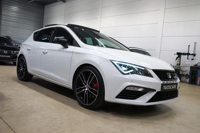 Seat LEON 2.0 TSI CUPRA 300 * Schaalstoelen - Pano - Sound - Camera - ACC - Lane - App *