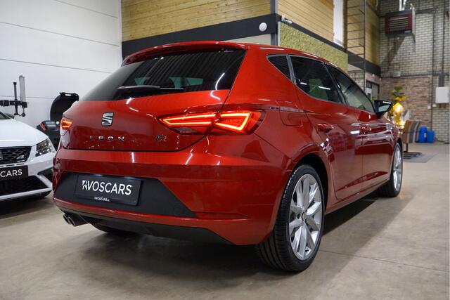 Seat LEON 1.4 TSI FR DSG * Alcantara - LED - Camera - 18" - Sound - App *