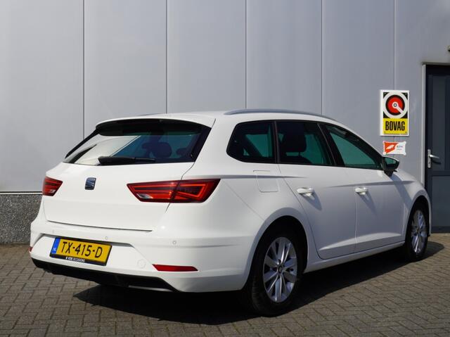 Seat LEON 1.0 EcoTSI Style Led | CarPlay | Camera | 1e eigenaar | Park. se