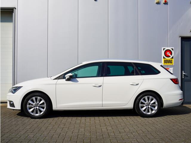Seat LEON 1.0 EcoTSI Style Led | CarPlay | Camera | 1e eigenaar | Park. se