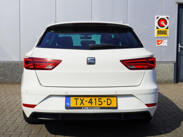 Seat LEON 1.0 EcoTSI Style Led | CarPlay | Camera | 1e eigenaar | Park. se