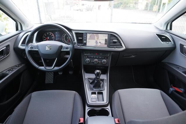 Seat LEON 1.0 EcoTSI Style Led | CarPlay | Camera | 1e eigenaar | Park. se