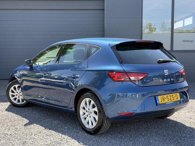 Seat LEON 1.0 EcoTSI Style Connect 2e Eigenaar,Clima,Cruise,Pdc,6 Bak,Dealer Onderhouden,116pk,Lmv,Nieuwe Apk bij Aflevering