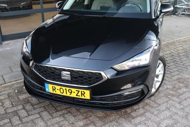 Seat LEON Sportstourer 1.0 TSI Style Business Intense | Achteruitrijcamera | Adaptieve cruise control | Virtual cockpit | Full link | Parkeersensoren |